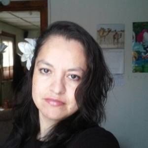 Meet your Posher, Leonor