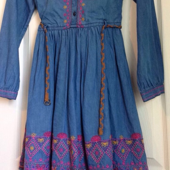 Dress - Picture 2 of 3