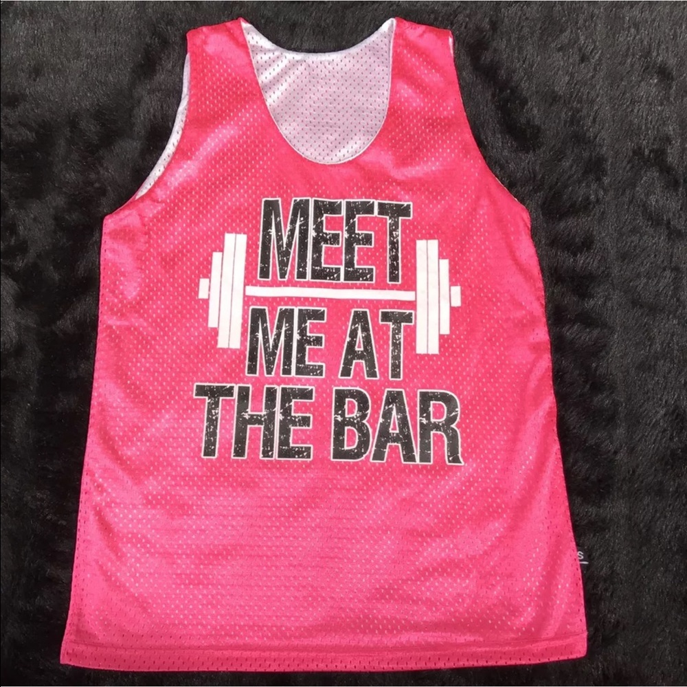 Meet me at the bar Women's tank top size small