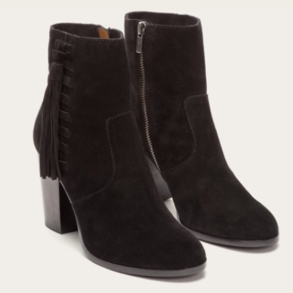 HP!🎉5🌟Rated! NIB Frye Tassel Booties - Black
