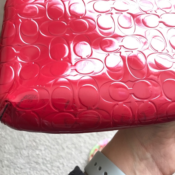 Coach patent embossed red liquid gloss wristlet - Picture 6 of 8