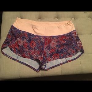 Lululemon shorts size 6