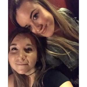 Meet your Posher, Leah