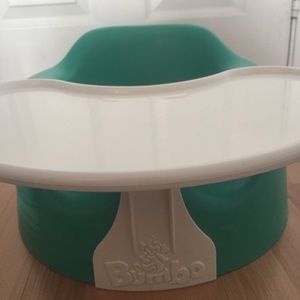 Bumbo with tray
