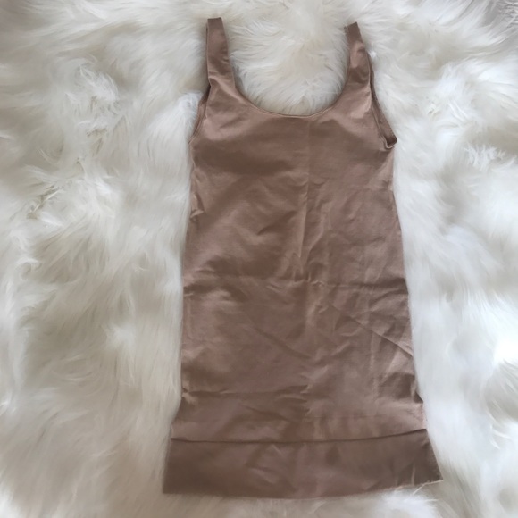 BETTER ON TOP Slimming Tank - Picture 1 of 4