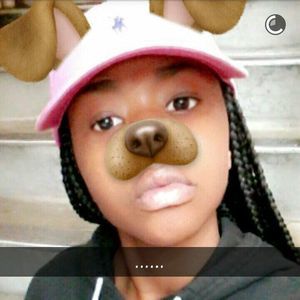 Meet your Posher, Nia