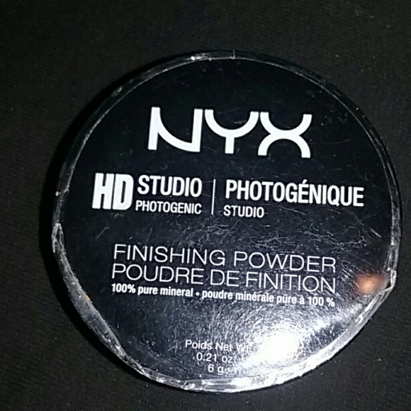 Nyx finishing powder - Picture 1 of 2