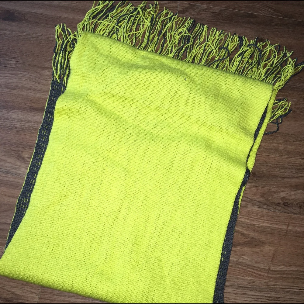 💥ECHO Scarf💥 "PRICE FIRM"