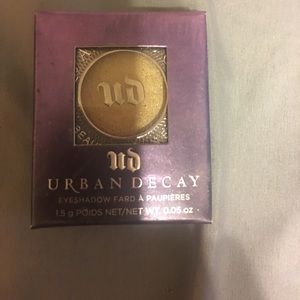 Urban decay eyeshadow sideline