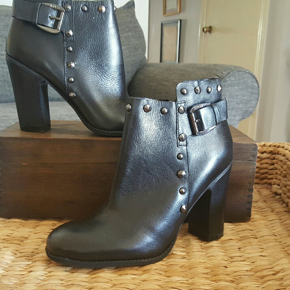 Guess Size 9 "Brande" Boots
