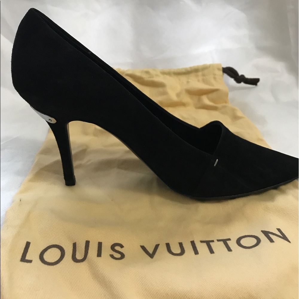 Louis Vuitton shoes SOLD🚫