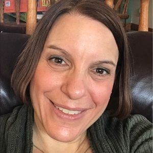 Meet your Posher, Deanna