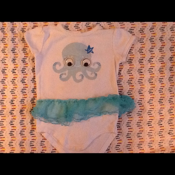 Play-Clothes Bundle - Picture 3 of 4