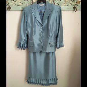 Kay Unger 2 piece suit