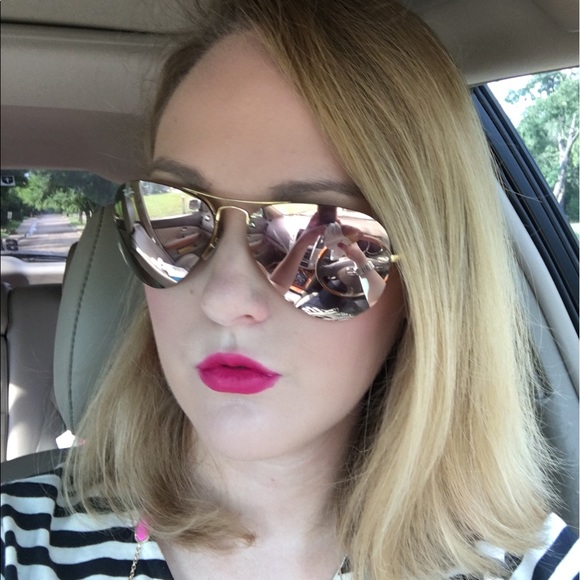 Meet your Posher, Alex - Picture 6 of 6