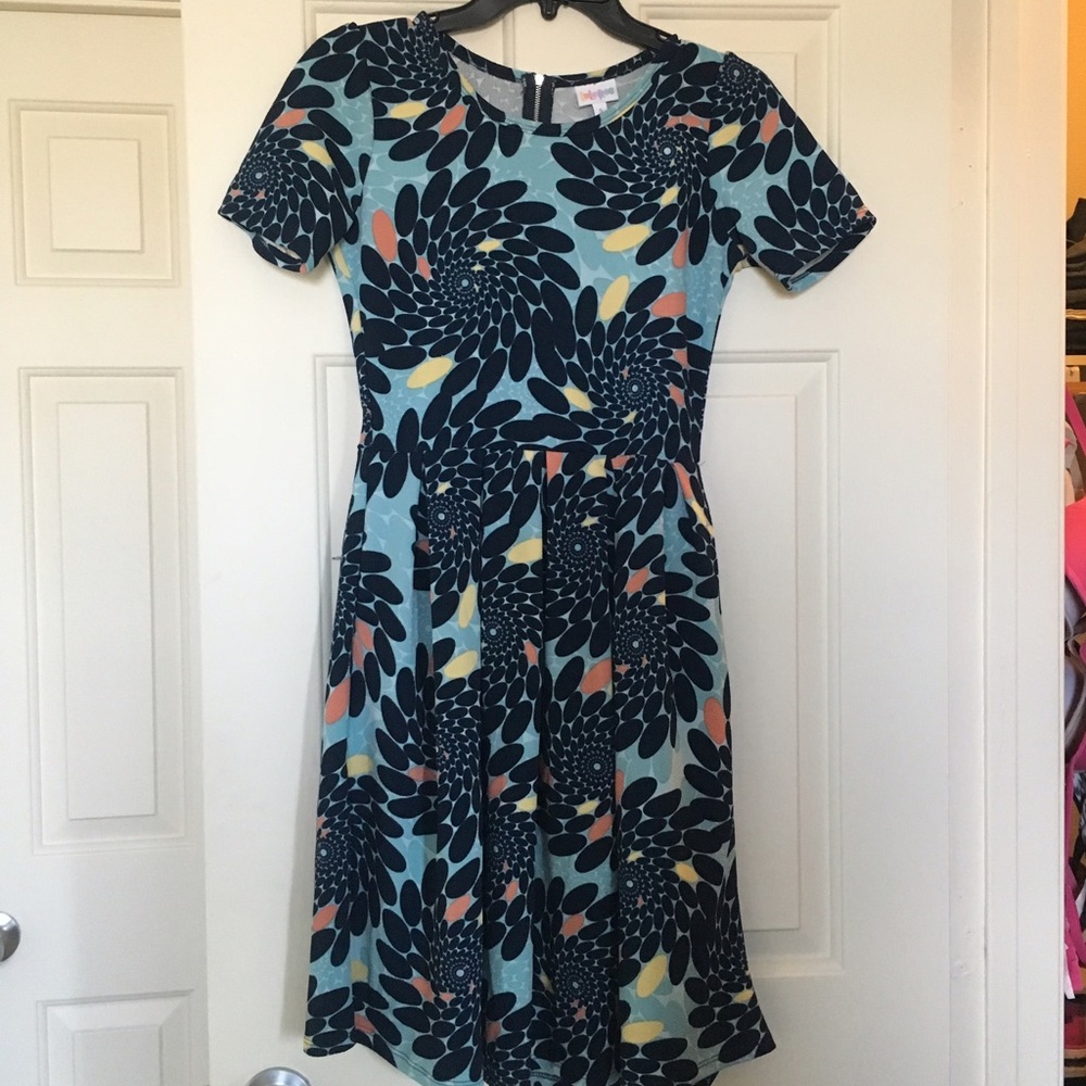 LuLaRoe Amelia Dress