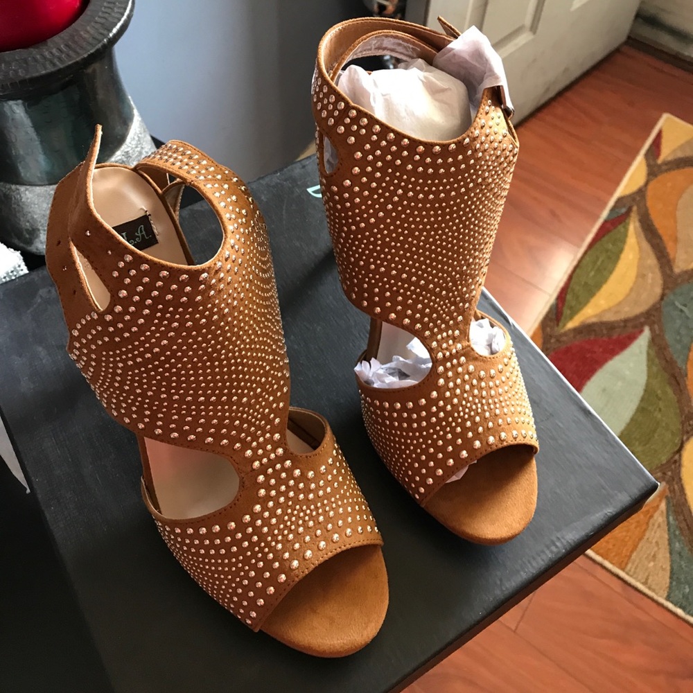 NYLA shoes