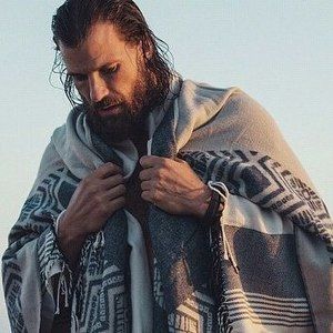 Meet your Posher, Lasse