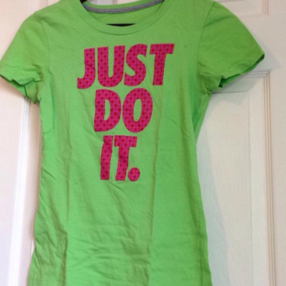 Nike t-shirt