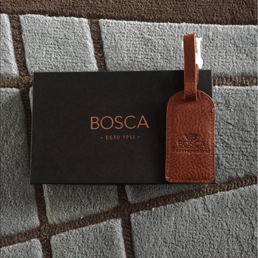 Leather luggage tag