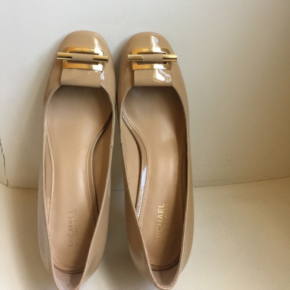 Michael Kors pump - Picture 2 of 4