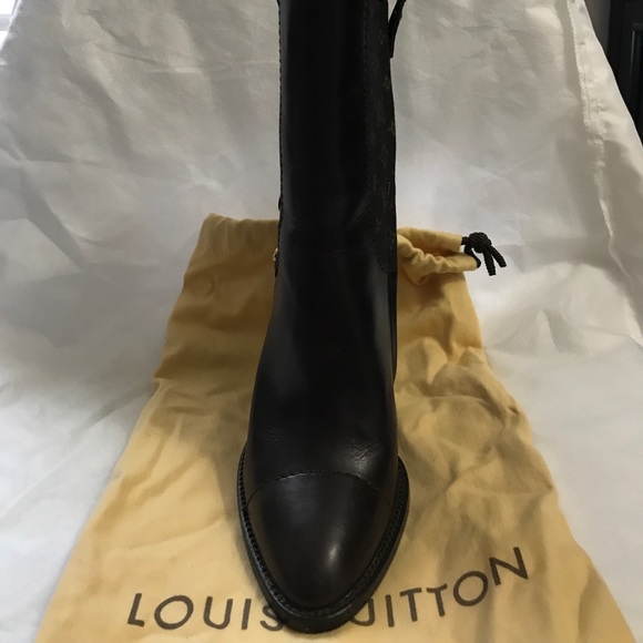 🚫SOLD‼️🚫 Louis Vuitton boots - Picture 4 of 6