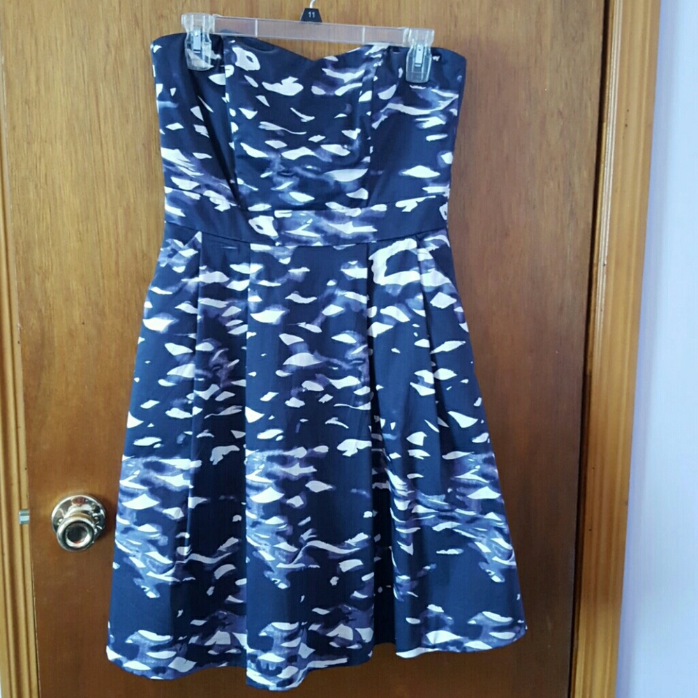 Cute strapless h&m dress