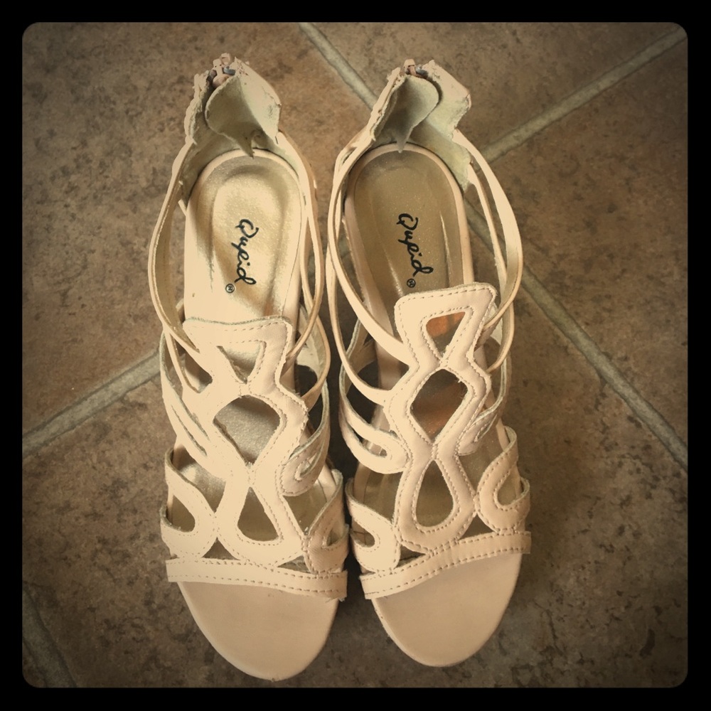 Cut out wedges