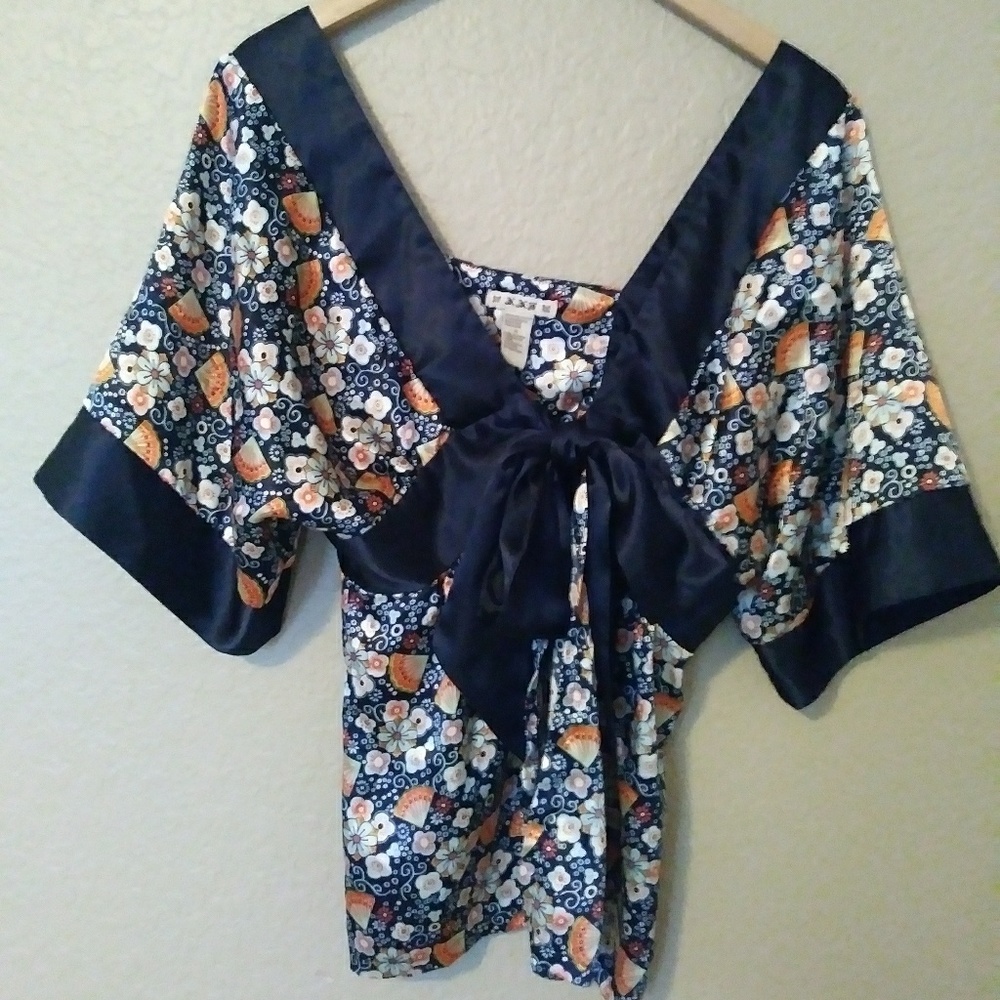 Beautiful Wrap blouse
