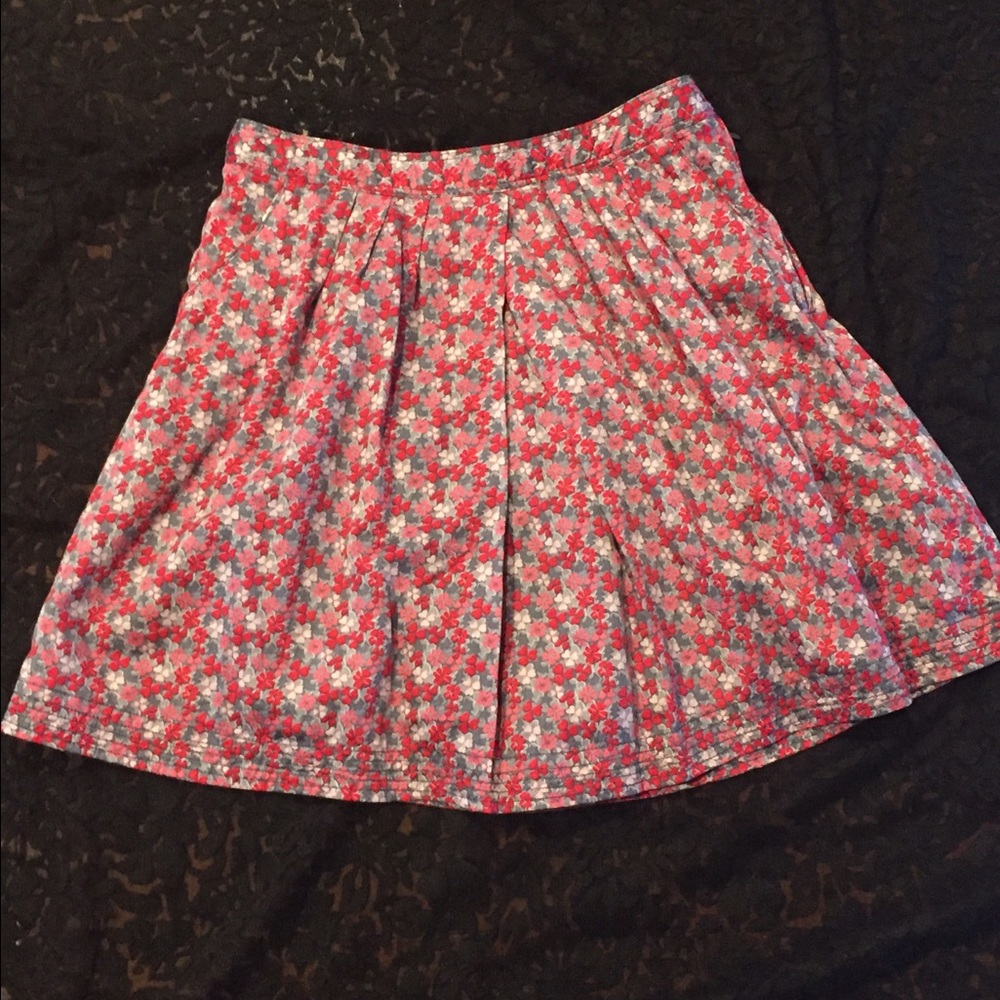🌸Buy 2 for $10🌸 Floral skirt made in France