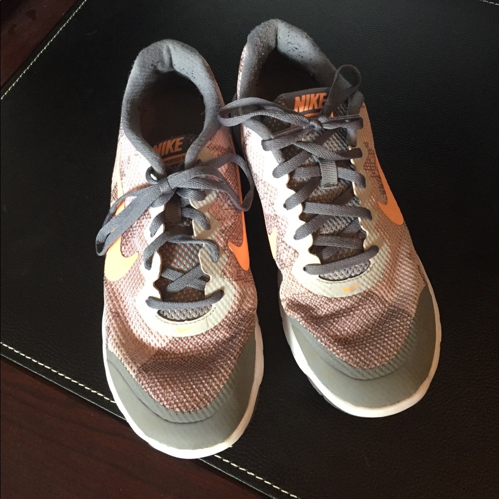 Nike flex experience RN 4 size 7.5