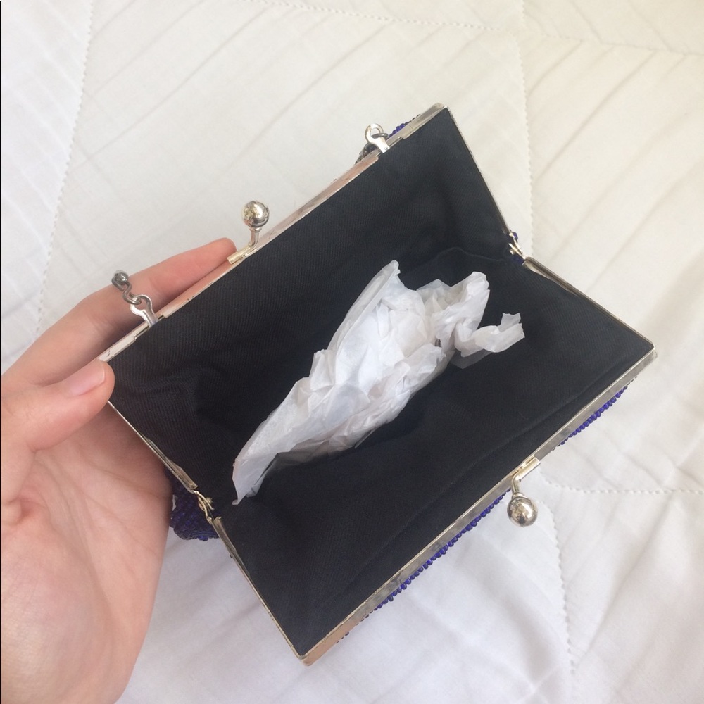 Beaded clutch - Picture 4 of 6