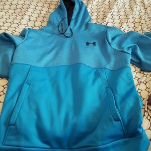 Nwot under armor sweatshirt