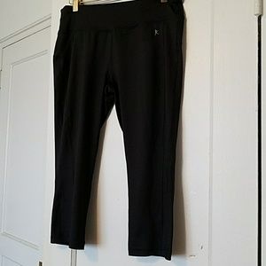 Danskin Fitted Capri LeggindsLeggings