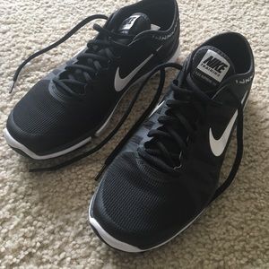 Woman Nike training flex supreme TR3