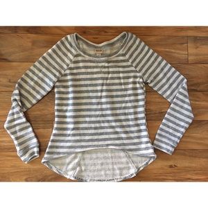 Striped sweater/sweatshirt