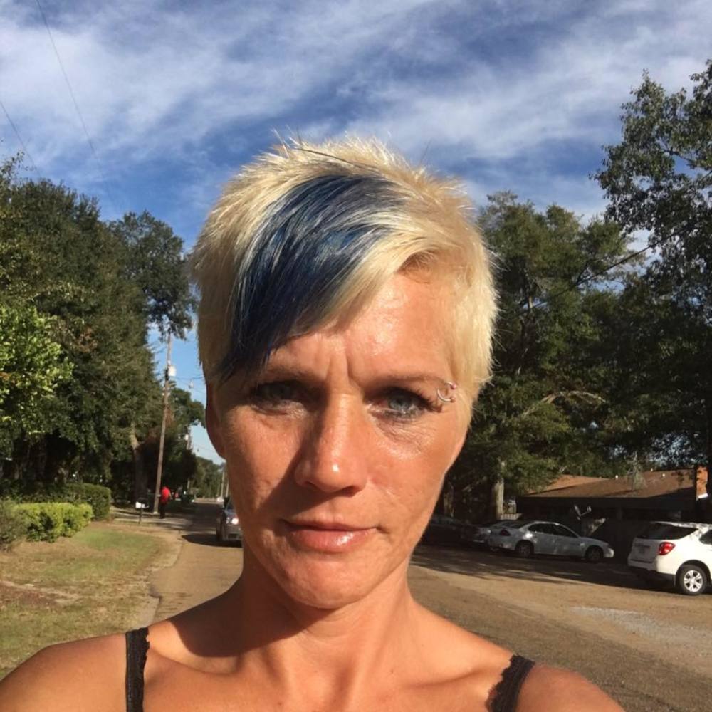 Meet your Posher, Angelina