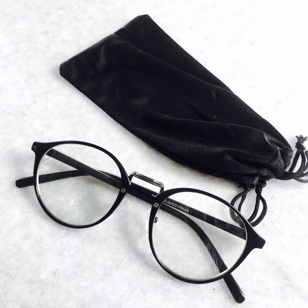Retro Black Ladera Oval Frame Clear Lens Glasses
