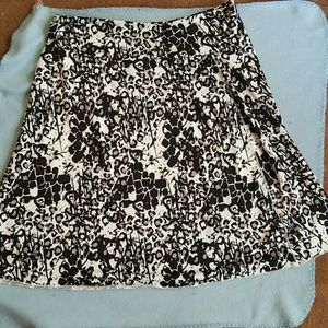 Black& white skirt