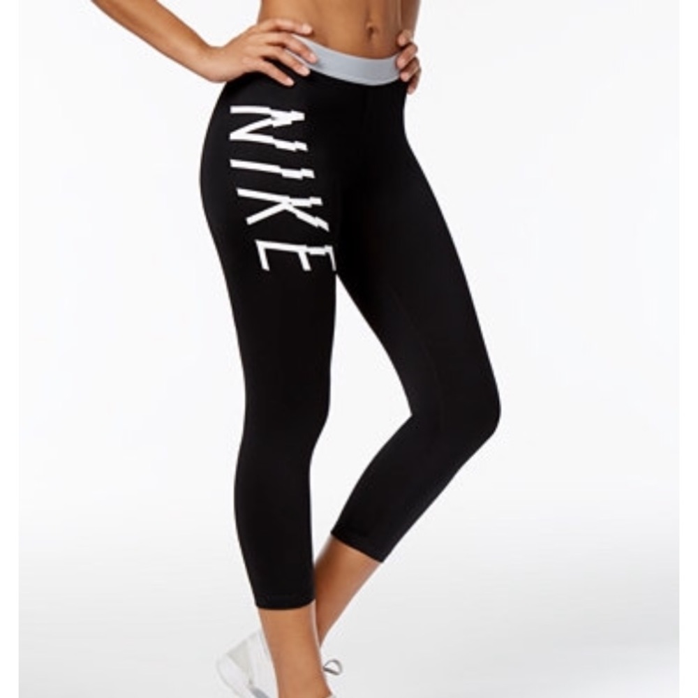 Nike pro cool capri leggings