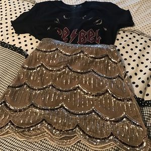 Beautiful sequin skirt size Medium