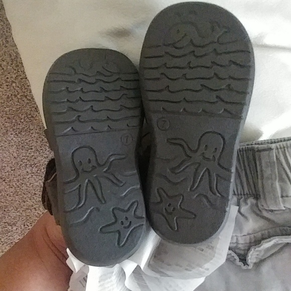 Clothes - Picture 3 of 8