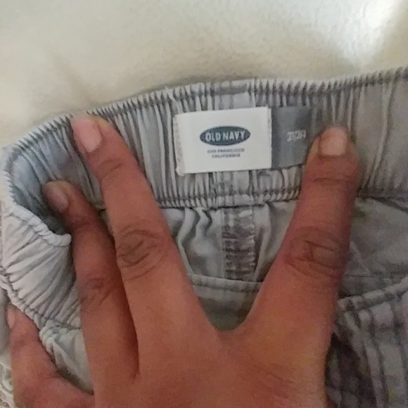 Clothes - Picture 4 of 8