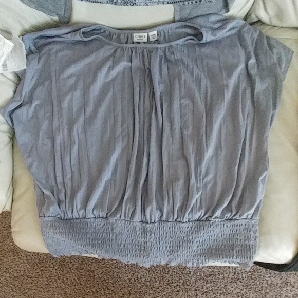 Clothes - Picture 6 of 8