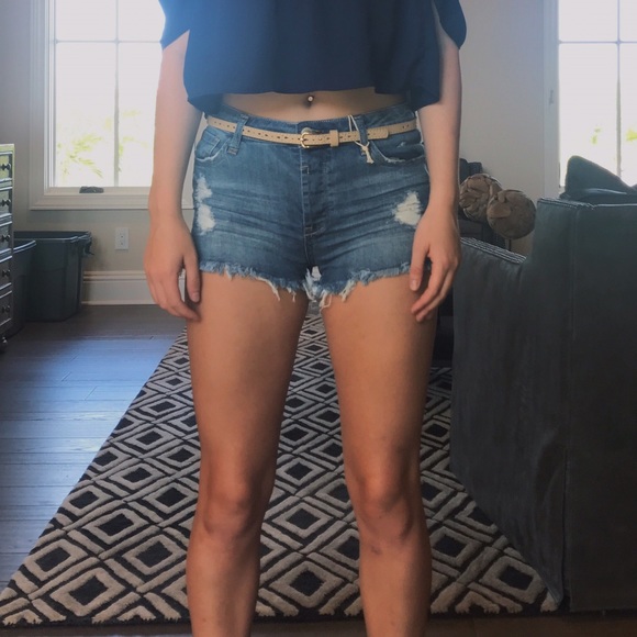 Bae High-Rise Raw Hem Jean Shorts - Picture 6 of 6