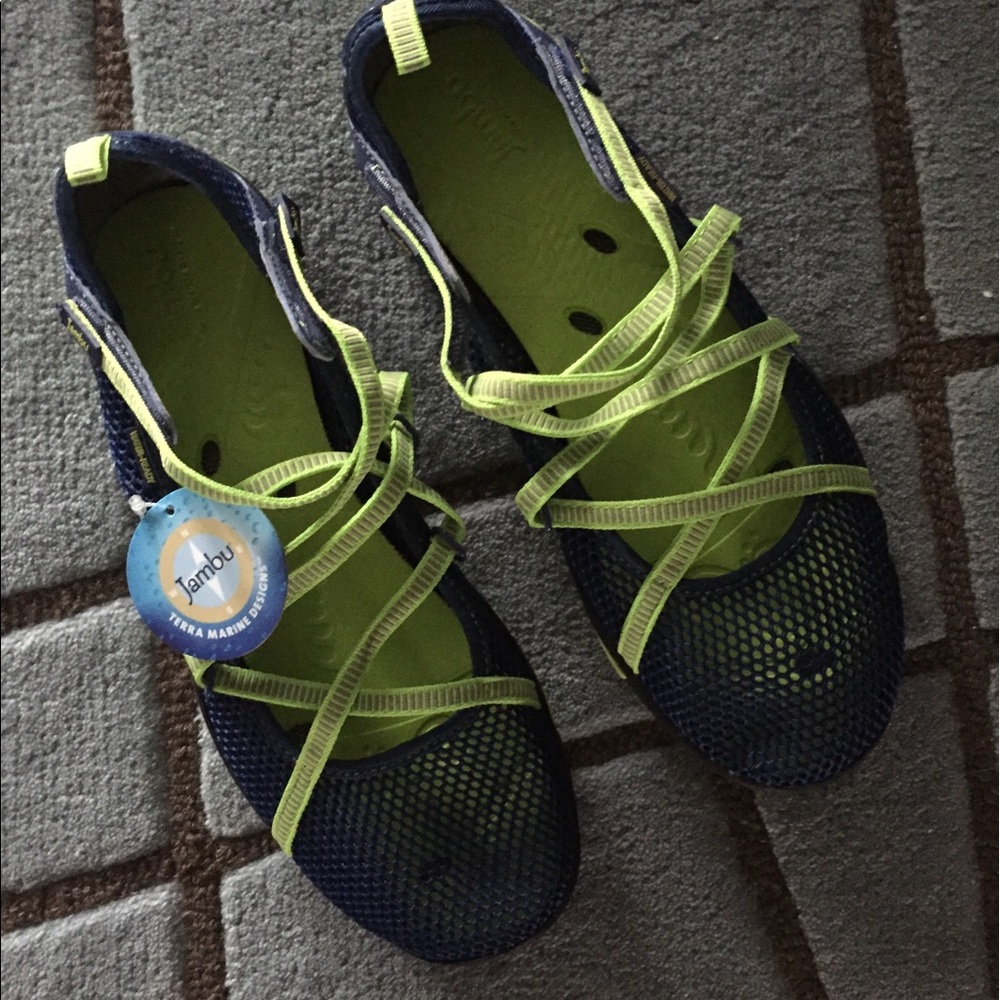 Jambu water shoes