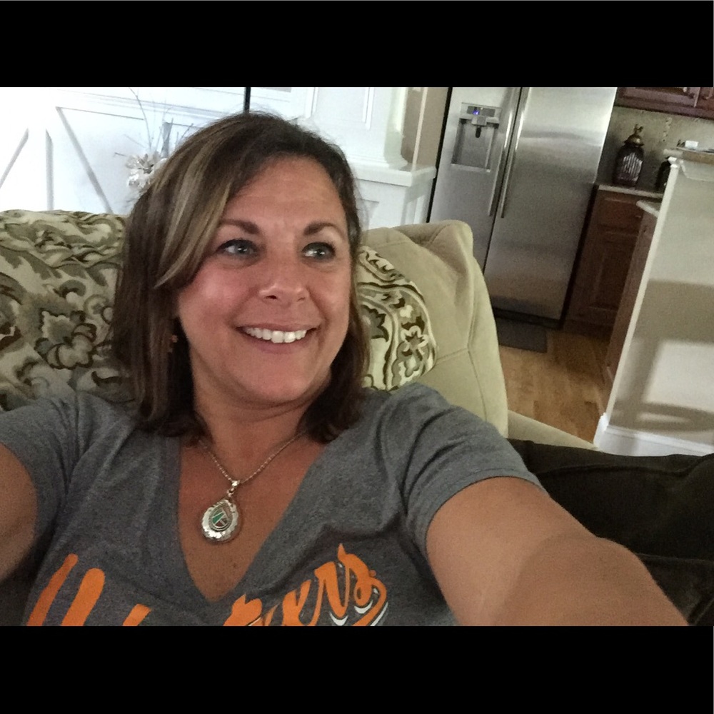 Meet your Posher, Kendra