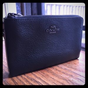 Coach 2 Tone black and white wristlet