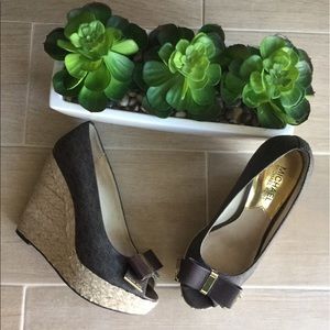 Michael Kors Peeptoe Bow espadrille wedge
