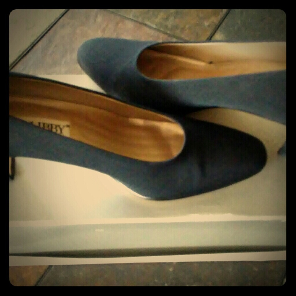 Black cloth dress shoes